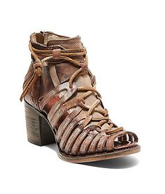 👠Women's Shoes- WAZEE:  Back to Freebird Women's Sandals Freebird Shoes, Freebird By Steven, Boots Fall, Shoe Obsession, Shoe Lover, Boot Sandals, Beautiful Shoes, Steve Madden Shoes, Cute Shoes