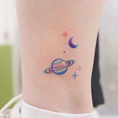 Saturn Tattoo, Tattoo Samples, Hipster Tattoo, Cute Simple Tattoos, Galaxy Tattoo, Stylist Tattoos