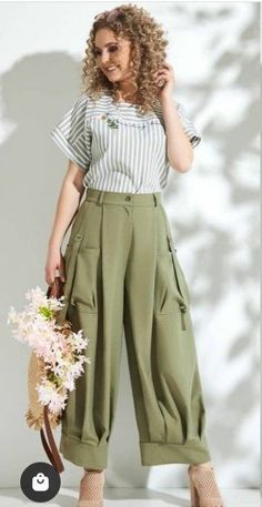 Celana Fashion, Cotton Pants Women, Pants Women Fashion, Classy Casual Outfits, Stunning Outfits, Stylish Dress Designs, Modest Fashion Outfits, Fashion Mistakes