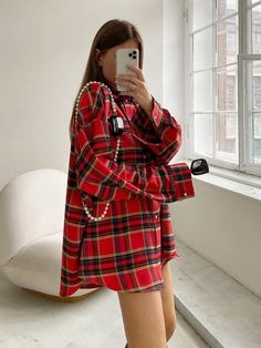 Oversized Plaid Shirt Autumn Shirts, Oversized Plaid Shirts, Date Outfit Ideas, Women Street Style, Plaid Shirt Women, Red Plaid Shirt, Cottagecore Fashion, Outfit Ideas Fashion, Winter Shirts