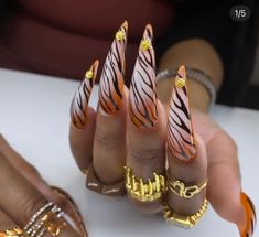 Detailed Nail Art, Tyger Claws, Tiger Acrylic Nails, Tiger Inspired Nails, Gold Tiger Nails Locket, Stilleto Cheetah Nails, Unique Acrylic Nail Designs, Leopard Nail Designs, Tiger Nails