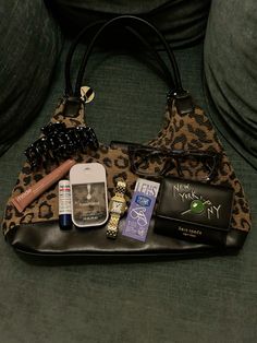 aesthetic whats in my bag Bag Inside Aesthetic, Aesthetic Whats In My Bag, What’s In My Purse Asthetic, Mini Purse Aesthetic, What’s In My Bag Aesthetic, What Is In My Bag, What’s In My Purse