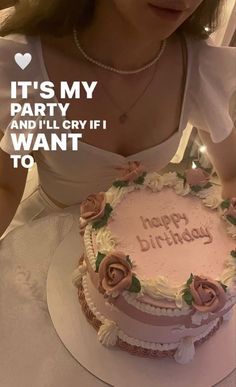 Insta Bday Story Ideas, Birthday Outfit Simple, 17th Birthday Aesthetic, Birthday Photoshoot Aesthetic, Aesthetic Birthday Pics, 17 Doğum Günü, 17. Geburtstag, Birthday Cake Decorating Ideas