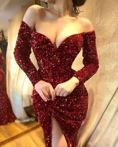 Prom Dresses Sequin, Baddie Dresses, Fashion Design Classes, Sparkle Outfit, Classy Gowns, Asian Wedding Dress, Dresses Sequin, Flannel Fashion, Sparkle Wedding Dress