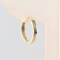 14K 17 mm Solid Gold Huggie Hinged Hoop Earring, Huggie Hoop, Gold Huggie, Small Gold Hoop, Cartilage, Conch, Helix, Tragus, SU001-6 ♦Please note that this earring is made to order. S P E C S ♦ All of our jewelry is handmade in our studio in Seoul, Korea. ♦ 14K Yellow Gold / 14K Rose Gold ♦ Listing is for 1 Earring ♦ Huggie Dimensions: - outer diameter approximately 17 mm - inner diameter approximately 14mm - hoop thickness 2.5 mm - post thickness 0.8mm - post length 6.5mm ♦ Metal Finish: High S Gold-tone Single Huggie Hoop Earring, Gold-tone Small Hoop Huggie Earrings For Gifting, Gold Huggie Hoop Earrings With Hinged Closure, Single 14k Gold-filled Hoop Cartilage Earring, Hypoallergenic 14k Gold-filled Hoop Earrings, Small Gold Hoops, Threader Earrings, Helix, Gold Hoops