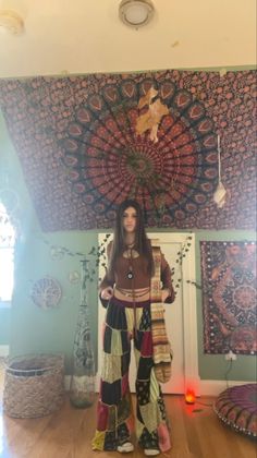 Dark Hippie Aesthetic, Hippie Aesthetic Outfit, Diy Goth Clothes, Hippie Core, Spiritual Fashion