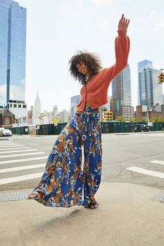 F00105565-703 Floral Pants Outfit, Wide Leg Pants Outfit, Strap Pants, Leg Pants Outfit, Printed Wide Leg Pants, High Waist Fashion, Beach Pants, Hipster Fashion, Floral Pants