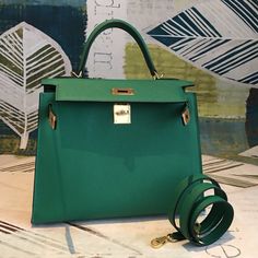 Description HRMS Kelly 28 Vert Jade Green Bag For Women, Handbags, Shoulder Bags 11in/28cm Rep 1:1 Size: 28 x 22 x 10 cm / 11 x 8.5 x 4.5 inches (Length x Height x Width) Hermès bags are considered the ultimate luxury item worldwide. Each piece is handcrafted with waitlists that can exceed a year or more. The streamlined and demure Kelly style is always in high demand, it is particularly lovely in this vibrant version with gold hardware. Epsom is textured with a wonderful grainy appearance. Epso Verde Jade, Louis Vuitton Shirt, Hermes Kelly 28, Chanel Shirt, Hermes Bags, Evening Clutch Bag, Jade Green, Bag For Women, Tote Backpack