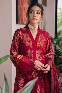 Nureh NJ-88 Maya Jacquard Collection Original brand suit fabric and photography lite diffrance in actual print. Elegant Digital Print Suits For Eid, Red Digital Print Unstitched Wedding Suit, Elegant Brocade Unstitched Suit For Eid, Elegant Unstitched Brocade Sets, Elegant Red Lawn Suit For Eid, Red Printed Lawn Suit For Wedding, Elegant Brocade Unstitched Suit For Festive Occasions, Jacquard Sets With Printed Motifs And Long Sleeves, Red Unstitched Wedding Suit With Digital Print