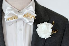 Elegant Gold Tuxedo For Wedding, Elegant Gold Wedding Bow, Elegant Gold Bow For Wedding, Tuxedo Bow Tie With Decorative Bow For Wedding, Gold Satin Bow For Wedding, Groomsmen Attire White, Bowtie Groomsmen, Tuxedo Bow Tie, Groomsmen Gift Set