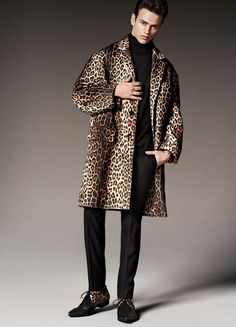 Moschino Fall/Winter 2014 Sergio Carvajal, Mens Fur Coat, Man Outfit, Mens Fur, Leopard Jacket, Mens Attire, Leopard Fashion, Jeremy Scott, Edgy Outfits