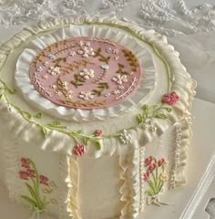 flowers cottage core birthday cake Cute Birthday Cakes, Cake Inspo, Bday Cake, Cute Desserts, Vintage Cake