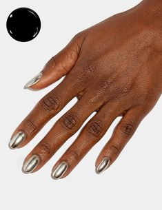 Le Métallique - Chrome Powder Set: Mirror, mirror on your mani… get the reflective chrome mirror effect with our Le Metallique Chrome Powder. Use on top of gel polish* (sold separately) for a high-shine, silver metallic finish. The chrome powder, applicator brush, and topcoat are all included. Like liquid armor for your nails! Chrome Manicure, Chrome Nail Polish, Gel Manicure At Home, Mini Macaron, Unghie Nail Art, Chrome Mirror, Chrome Powder, Manicure Kit, Gel Polish Colors