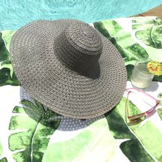 Large Brim Floppy Straw Sun Hat / Gray ~ New Approx.: 6.5" Brim, 22.5" Circumference, 7.5" Dia., 21" Across - Rim To Rim Material: Woven Paper Gray Woven Pattern. *See My Other Listings For More Colors* Boho, Beach Hat, Vacation Cruise Wear, Natural Braided Straw Hat, Sexy Swimwear Gray Brimmed Sun Hat For Spring, Gray Brimmed Bucket Hat For Summer, Gray Brimmed Sun Hat For Summer, Gray Lightweight Sun Hat For Summer, Lightweight Gray Sun Hat For Summer, Gray Curved Brim Bucket Hat For Summer, Gray Beach Hat For Spring, Gray Lightweight Summer Sun Hat, Summer Lightweight Gray Sun Hat