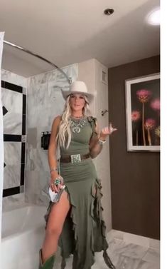 Takuachita Outfits, Austin City Limits, Western Outfit, Western Style Outfits, Rodeo Outfits, City Limits, Cowboy Style, Style Outfits, Western Outfits