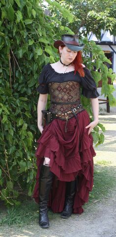 Steampunk Cowgirl, Saloon Girl Dress, Renfaire Outfit, Western Victorian, Diy Girls Costumes, 80s Party Costumes, Saloon Girl Costumes, Saloon Girl, Cowgirl Skirt