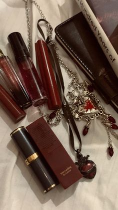 Makeup Items Aesthetic, Red Brown Aesthetic, Goth Items, Dark Red Lipstick, Victorian Vibes, Burgundy Aesthetic