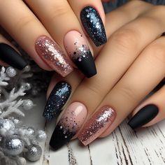 Shiny Nails Designs, Birthday Nail Designs, Fancy Nail Art, Simple Fall Nails, Witchy Nails, Classy Nail Designs, Shiny Nails, Classy Nails, Powder Nails