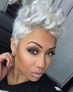 Beautiful Gray Hair, Curly Pixie Cuts, Short Sassy Hair, Afro Wigs, Sassy Hair, Short Wavy, Penteado Cabelo Curto, Hair Crush, Short Natural Hair Styles