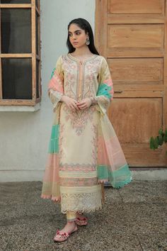 Qalamkar AQ-02  ASFA Qline Summer Collection 2022 Pakistani Party Wear, Indian Designer Suits, Unstitched Dress Material, Pakistani Fancy Dresses, Beautiful Pakistani Dresses, Casual Wear Dress, Trendy Fashion Tops, Easy Trendy Outfits, Pakistani Dress Design