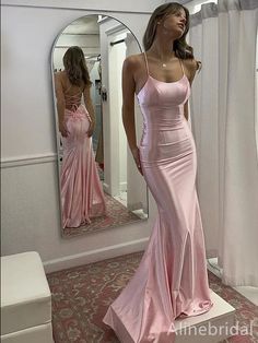 Light Pink Simple Dress, Pink Prom Dresses Satin, Satin Long Prom Dress, Stile Blair Waldorf, Prom Dress With Train, Prom Dress Inspo, Stile Hijab, Prom Inspo, Fest Outfits