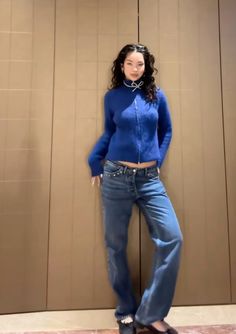 cute baggy jeans blue zip jumper streetwear aesthetic blue outfit inspo Jumper Ootd, Cute Baggy Jeans, Blue Jumper, Streetwear Aesthetic, Aesthetic Blue, Blue Outfit, Baggy Jeans, Fashion Inspo Outfits, Casual Chic