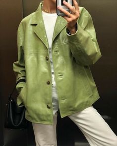 Green Leather Jacket, Looks Street Style, Fits Inspo, Mode Inspo, 가을 패션, Mode Vintage, Mode Inspiration, Looks Style