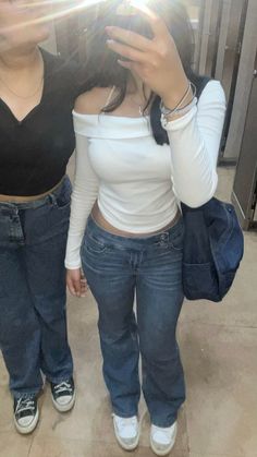 Aesthetic Latina Outfits, Cute Simple Fits For School, School Fit Check, Latina Inspired Outfits, Outfit Ideas Latina Baddie, Baddie Latina Outfits For School, Outfits For Latinas, Latina Looks Outfit