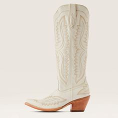 White Cowgirl Boots Summer, Point Shoes, Brown Heels, Isle Of Man, Cowgirl Boots, Brunei, Honduras, Western Boots, Haiti