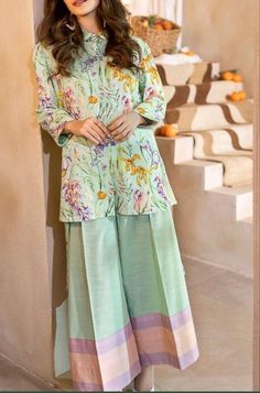 Khaddar Kurta Designs, Eastern Clothes, Cod Set, Plazzo Dress, Dress Design Pakistani, Kameez Design, Simple Dress Casual, Desi Fits, Winter Suits