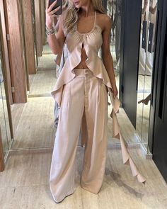 Sleeveless Suit, Effortlessly Chic Outfits, Halter Tank, Vacation Wear, Top And Pants Set, Looks Chic, U Neck, Fit Style, Halter Neck