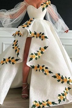 Dresses With Split, Satin Embroidery, Sweetheart Prom Dress, White Prom Dress, Cute Prom Dresses, Ball Gowns Evening, Pretty Prom Dresses, Ball Gowns Prom, Quince Dresses