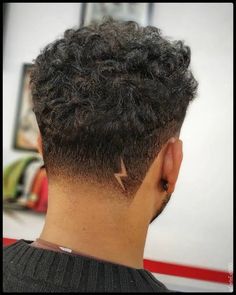 Taper Fade Designs Men Back, Hair Designs For Men Lines, Haircut Designs For Men Lines, Taper Fade Designs Men, Taper Fade With Design, Corte Taper Fade, Back Taper Design Haircut, Taper Fade Design, Haircut Designs For Men