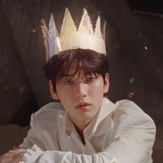 a man with a crown on his head