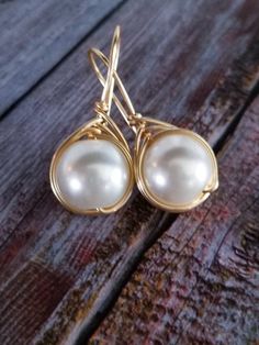 Give your mom a gift she'll cherish with our 'Large Pearl Earrings for Mom Christmas Gift.' These elegant and timeless earrings make for a perfect holiday present, expressing your love and appreciation. Whether you're planning a special Christmas surprise, want to see her shine at holiday gatherings, or simply wish to show how much she means to you, our 'Large Pearl Earrings' are the ideal choice. Embrace the joy of giving during the holiday season, and let these exquisite earrings become a beau Delicate Pearl Earrings, Modern Pearl Earrings, Drop Earrings Pearl, Round Pearl Earrings, Rose Gold Bridal Earrings, Bridesmaid Pearl Earrings, Large Pearl Earrings, Real Pearl Earrings, Pearls Earrings