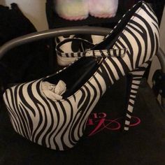 Brand New Zebra Print Heels High Heel Zebra Print Party Heels, Black High Heels With Zebra Print, Chic Striped High Heel Shoes, Chic Striped High Heel, Spring Zebra Print High Heels, Chic Striped High Heels, Spring Zebra Print Heels, Chic Zebra Print High Heels, Zebra Print Heels