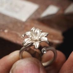 Elegant Hand Forged Sterling Silver Engraved Ring, Elegant Untreated Open Ring, Untreated White Gold Jewelry For Wedding, Elegant Untreated Promise Ring, Untreated Elegant Promise Ring, Hand Forged Silver Diamond Ring, Unique White Gold Flower Ring For Anniversary, Handmade Engagement Ring, Handmade Engagement Rings