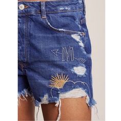 Zara Denim Audrea Embroidered Shorts Cut Off Size 8 New New With Tags Zara Shorts, Denim Cutoffs, Embroidered Shorts, Embroidery Ideas, Short Cuts, New New, Cut Off, Hand Stitching, New Color