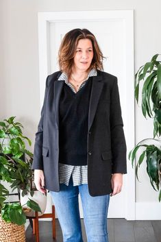 StyleDahlia wearing Everlane Oversized Blazer, Zara Vest, Treasure & Bone Button Down Shirt and Mother Denim jeans. #styledahlia #nordstrom #everlane #zara #vests #sweatervests #blazer #oversizedblazer Zara Vest, Blazer Zara, Stylish Blazer, Mother Denim, Blazer Vest, Blazer Outfits