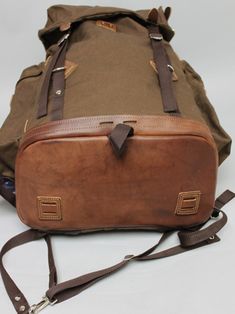 Rucksack Bags, Waxed Canvas Backpack, Retro Backpack, Bushcraft Gear, Rucksack Bag, Leather Workshop, Leather Backpacks, Camping Bag, Best Wallet