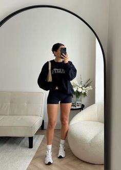 All Black Casual Outfit, Black Casual Outfit, Cool Streetwear, Gymwear Outfits, Streetwear Outfit Ideas, Cute Gym Outfits, Outfit Ideas For Women, Oversized Sweaters