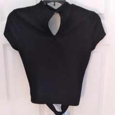 This Is A Beautiful And Unique Black Top That Features A Square Cutout Neckline And A Self Tie Bow Detail On The Bottom. Brand New And Never Worn. Size S Cutout Neckline, Top With Bow, Tie Bow, Key Hole, Bow Detail, Black Top, Black Tshirt, Top Blouse, Womens Tops