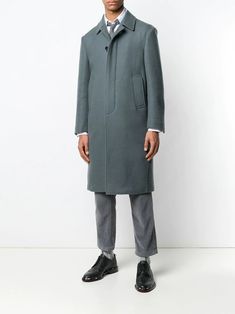 Shop Thom Browne Relaxed Cashmere Bal Collar Overcoat with Express Delivery - Farfetch Overcoat Men, Fitted Coat, Thom Browne, Blur, Investment, Autumn Winter, Knee Length, Normcore, Cashmere