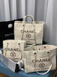 Chanel Travel Bag, Model Design, Chanel Deauville Tote Bag, Style Outfits, Chanel Bag, Paris France, Travel Bag