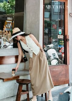 Thailand Ootd Travel Outfits Women, Outfits To Wear In Singapore, What To Wear In Vietnam Outfit Ideas, Korea Outfit Summer, Summer In Korea Outfits, Malaysia Outfit Ideas, Korea Summer Outfit, Japanese Fashion Summer, Japan Autumn Outfit