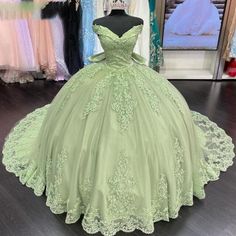 Sage Green Quinceanera Dresses, Sage Green Quinceanera, Green Quince Dress, Green Quinceanera, Green Quinceanera Dresses, Green Ball Gown, Quinceanera Themes Dresses, Green Princess, Pretty Quinceanera Dresses