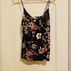 H&M Floral Shirt. Never Worn And In Perfect Condition. Size Xs. Please Make An Offer! Floral Shirt, Shirt Color, Colorful Shirts, H&m, Womens Tops, Floral, Women Shopping, Color, Black