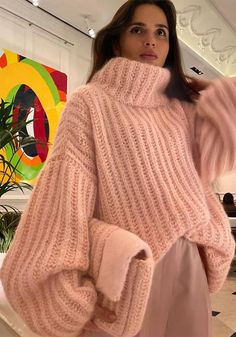 Oversized Turtleneck Sweater, Cozy Coats, Oversized Turtleneck, Winter Vest, Winter Pullover, Estilo Chic, Womens Turtleneck, Warm Sweaters, Knit Outfit