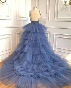 Blue V Neck Tiered ermeløs tyll promkjole, nydelig lang festkjole Photo Rose, Long Party Dress, Long Formal Gowns, Blue Party Dress, Corset Dress Prom, Prom Dresses Sleeveless, Formal Dresses For Weddings, Gown Prom, Formal Gown