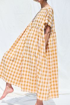 Oversized Seersucker Checks Dress SILVINA OFFON CLOTHING - Etsy Cotton Short Sleeve Dress For Gatherings, Short Sleeve Gingham Smock Dress, Short Sleeve Plaid Smock Dress, Plaid Smocked Short Sleeve Dress, Cotton Smock Dress For Picnic, Linen Casual Dress, Moda Kimono, Honey Skin, Short Kimono